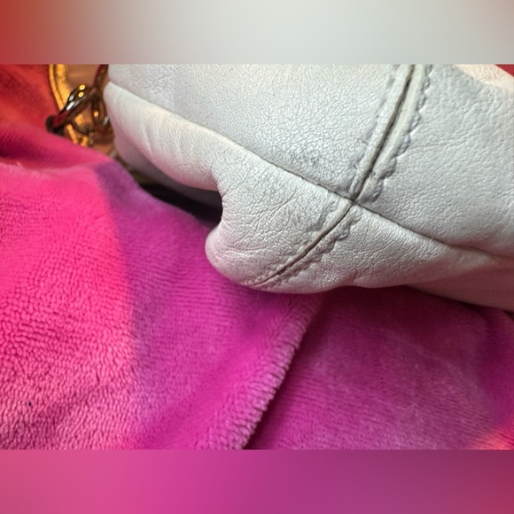 Coach Soho Y2K White Soho line Leather Buckle Flap Bag W oversized Coach Tag EUC - Picture 11 of 13